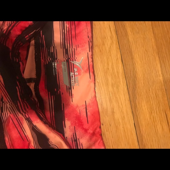 Old Navy Active Go Dry workout pants - Picture 2 of 3